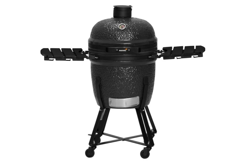 Mustang Kamado XL Keramikgrill mit Seitenablagen aus Bambus.